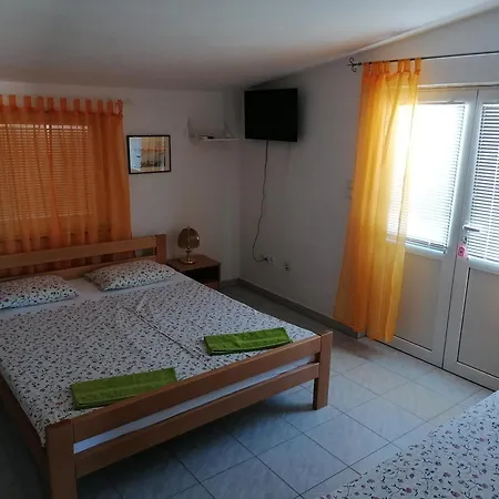 Apartman Marija I Josip Vir